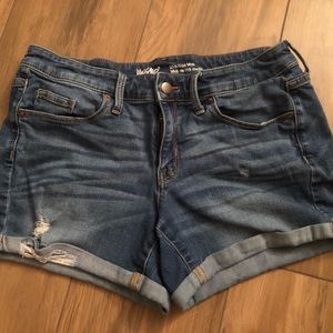 Mossimo Denim Shorts (Midi-Rise) size 8